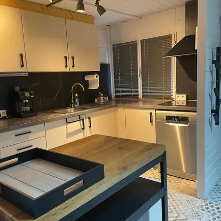 9 La Boverie Rendeux