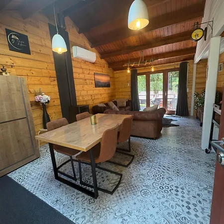 9 La Boverie * Rendeux